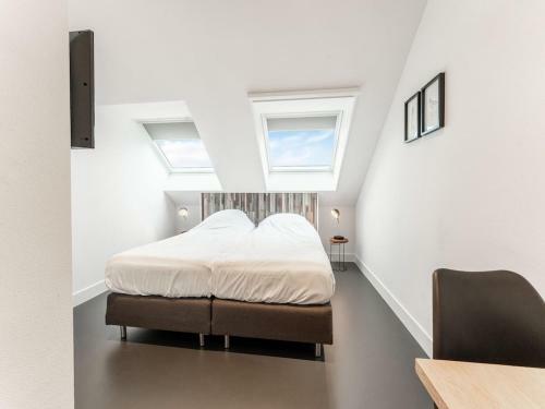 Luxury Holiday Home In Den Burg With A Whirlpool