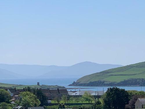Stunning Coastal Home In Dingle Town