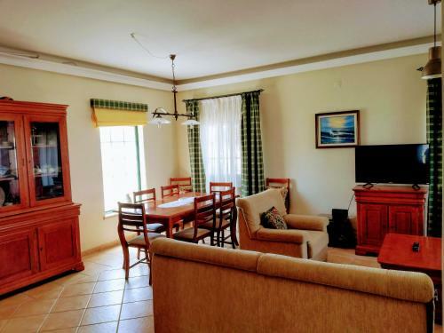 Tripgeo Pinhal Da Aroeira Villa