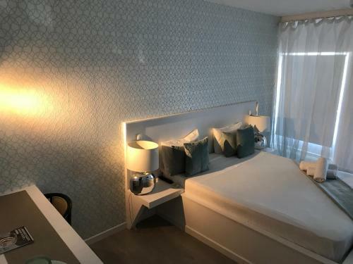 Hostal Tejos House