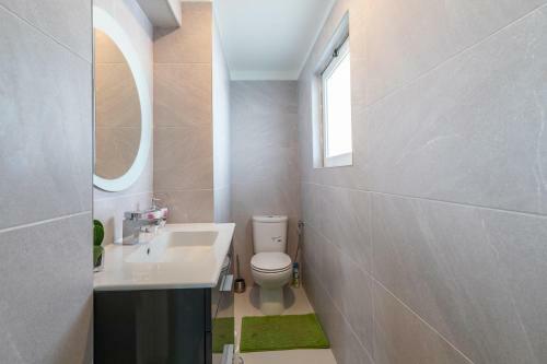 Cristo Rei Apartment - Great Views And Free Parking