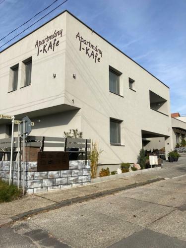 Apartm�ny I - Kafe Bojnice