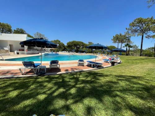 Victory Village Quinta Do Lago - Spacious 2 Bed / 3 Bath Apartment