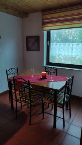 Hostal Alp House