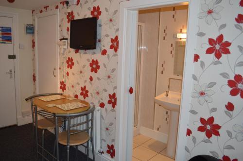 Ayrton House Luxury Apartments