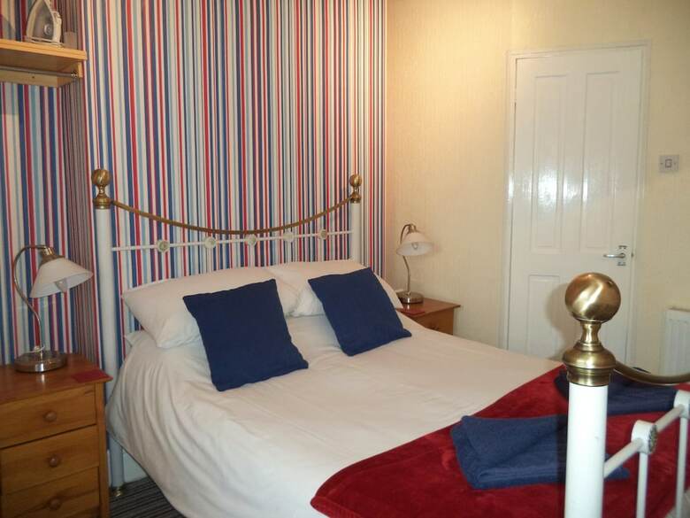 Hostal Phoenix Guest House