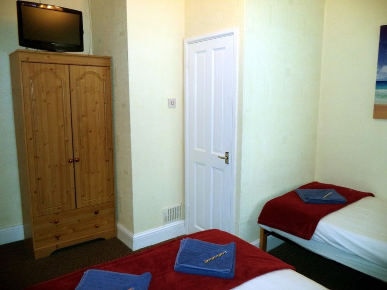 Hostal Phoenix Guest House