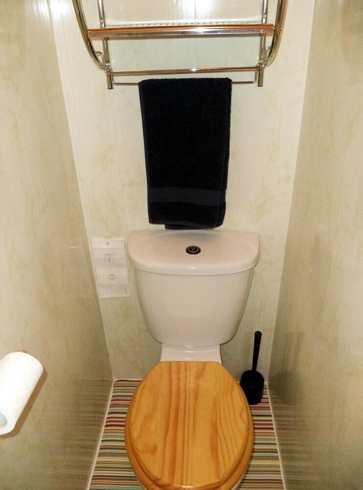 Hostal Phoenix Guest House