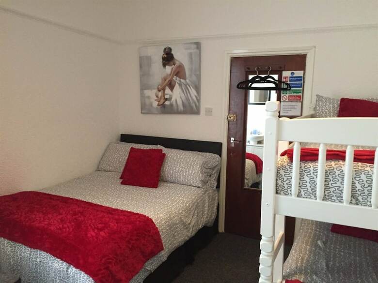 Hostal Willin House Hotel