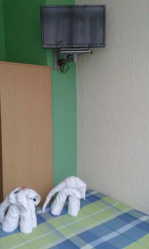 Hostal Seasons 24 Guest House