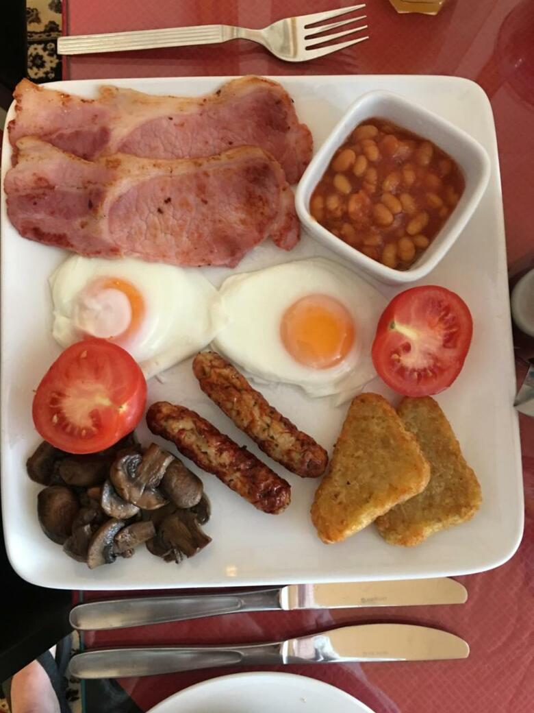 Hostal Glenheath Hotel