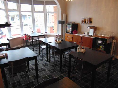Hostal The Golden Sands