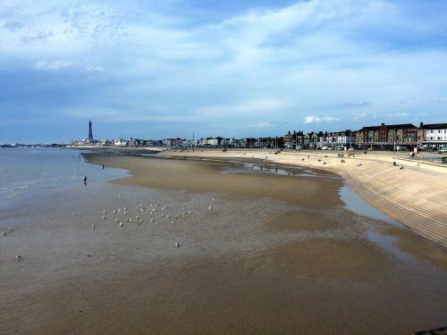 Hostal The Golden Sands