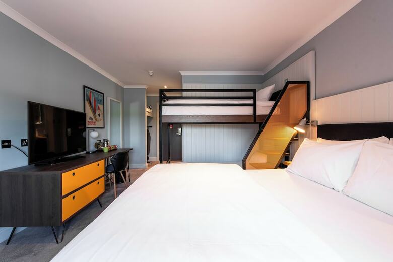 Hotel Village Urban Resort Blackpool