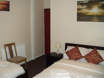 Bed & Breakfast The Glenroy Hotel