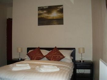 Bed & Breakfast The Glenroy Hotel