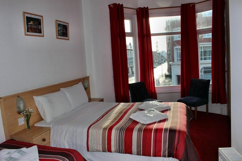 Hostal Brooklyn Hotel