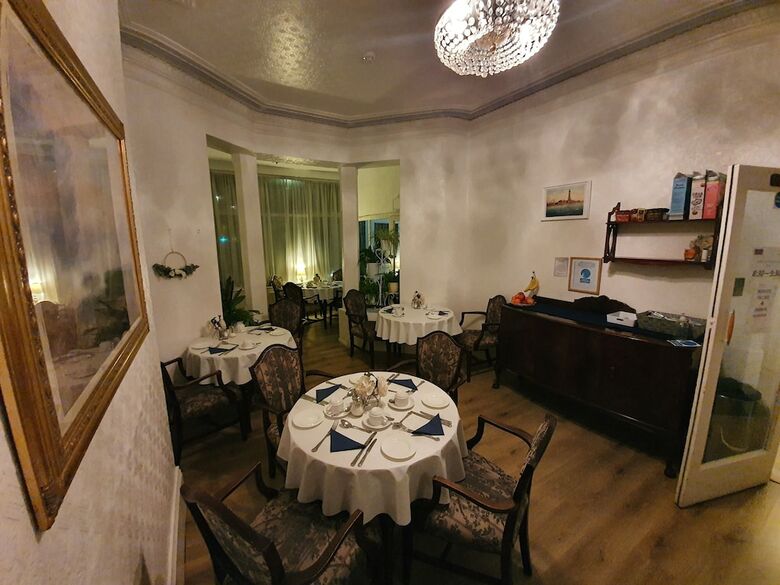 Hostal Brooklyn Hotel