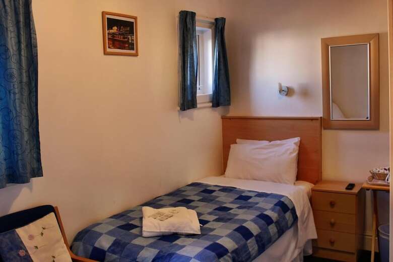 Hostal Brooklyn Hotel
