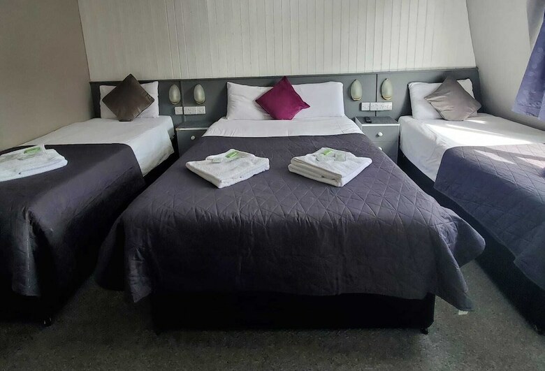 Hostal Brooklyn Hotel