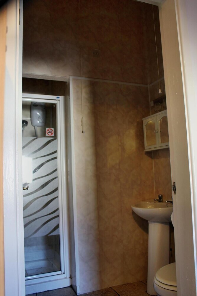 Hostal Brooklyn Hotel