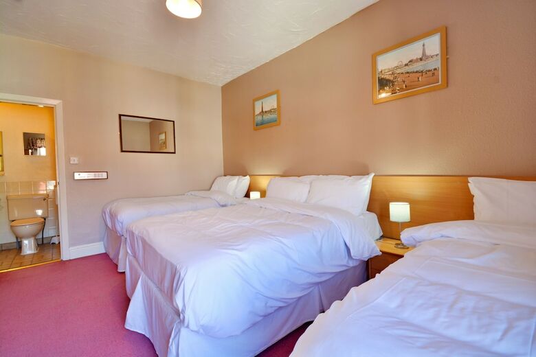 Royal Oakwell Hotel