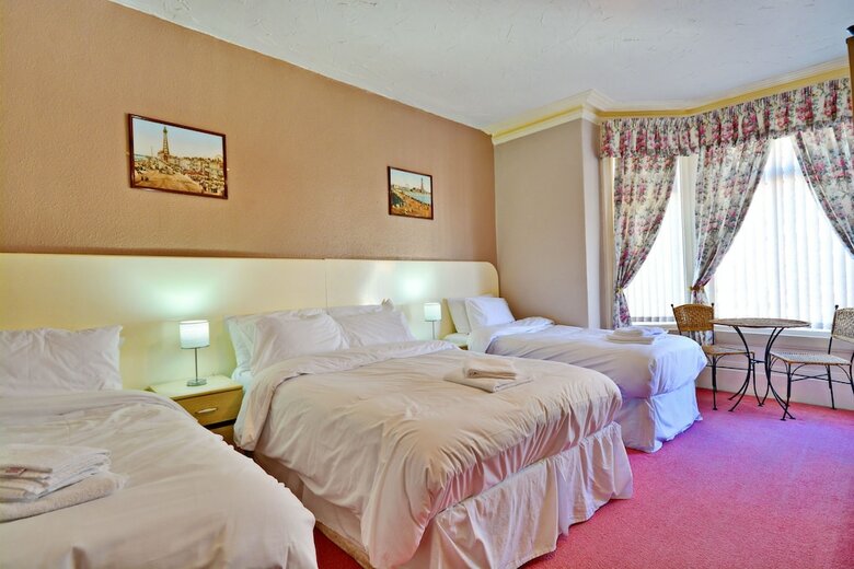 Royal Oakwell Hotel