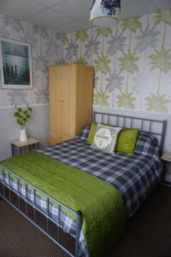 Chateau Dale Holiday Apartments