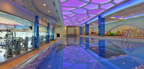Azura Park Apartments