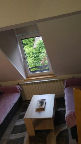 Apartments Ktrenc