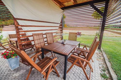 Lux Living Apartments Budi?