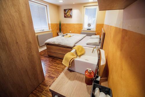 Lux Living Apartments Budi?