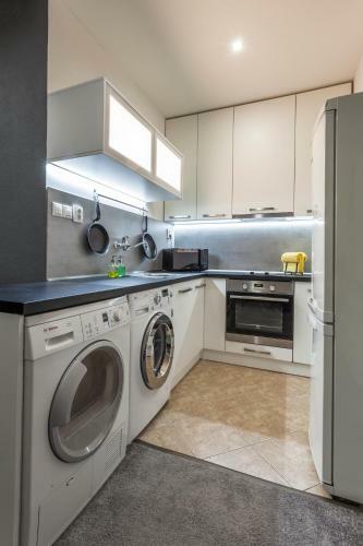 Air-conditioned Apartment ?ancov� - Old Town