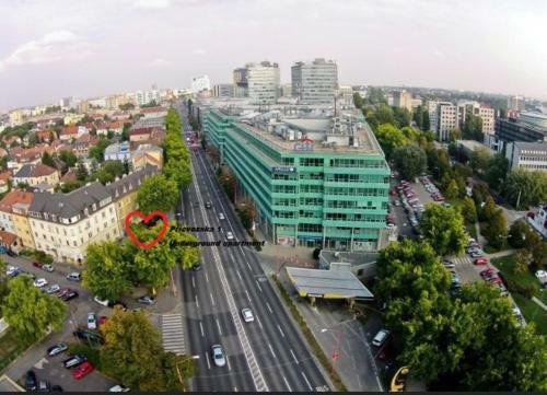 Underground Apartment Bratislava-nivy