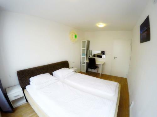 Elegant Apartment Mileti?ova
