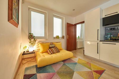 Pineapple Apartment