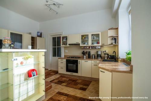 Luxury En-suite Air-conditioned Room