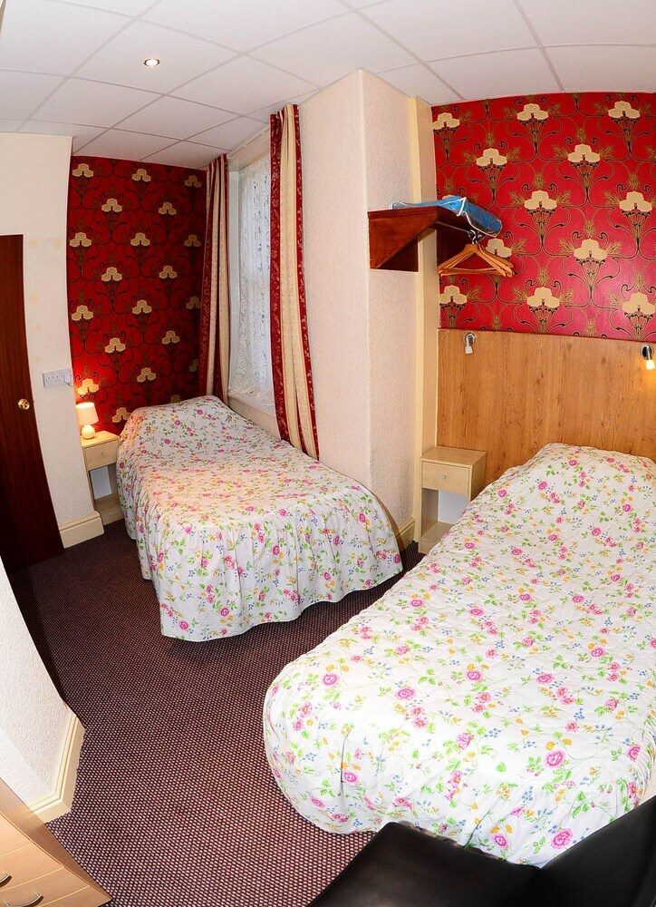 Hostal Cavendish Hotel