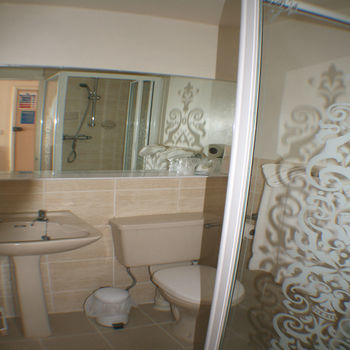 Hostal Holmsdale Hotel