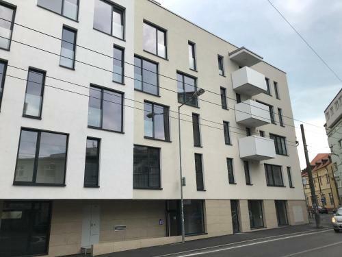 Leo Apartment Free Parking!!!