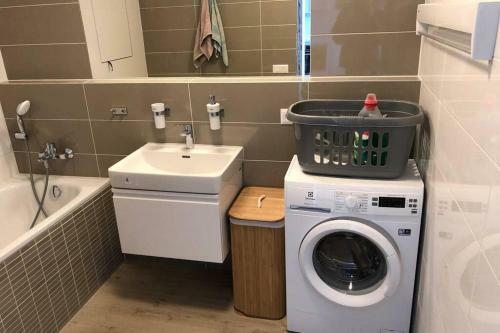 Nfs - N�rodn� Futbalov� ?tadi�n - Apartman