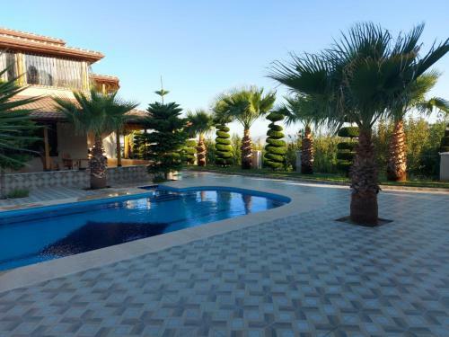 Natural Wonderful Villa With Pool