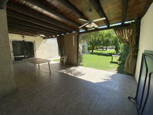 Casa En Chacras De Coria Con Piscina