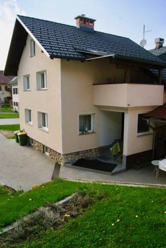 Hostal Apartmaji Pri Kokolu