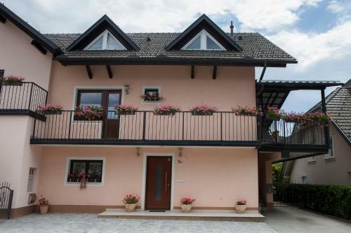 Luxury Apartment Karolina