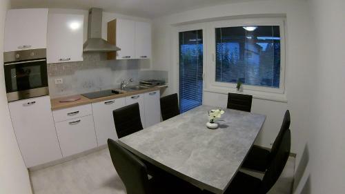 Apartma Carnica