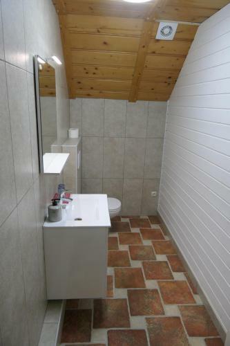 Hostal Apartments And Rooms Brunko