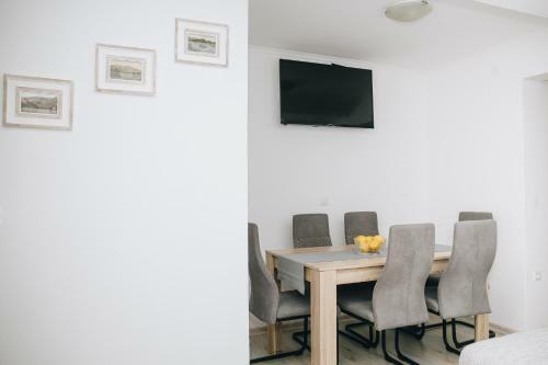 Grom Ribno Apartments