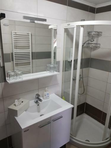 Grom Ribno Apartments