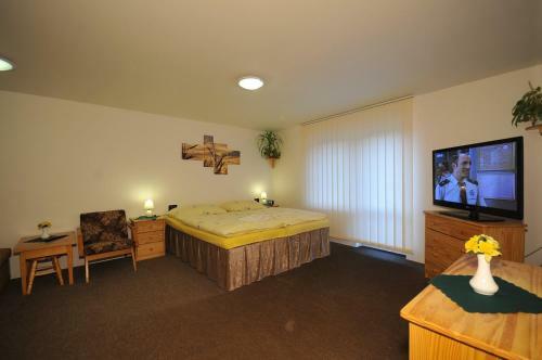 Hostal E&z Eva Hruba Rekrea?n� Dom